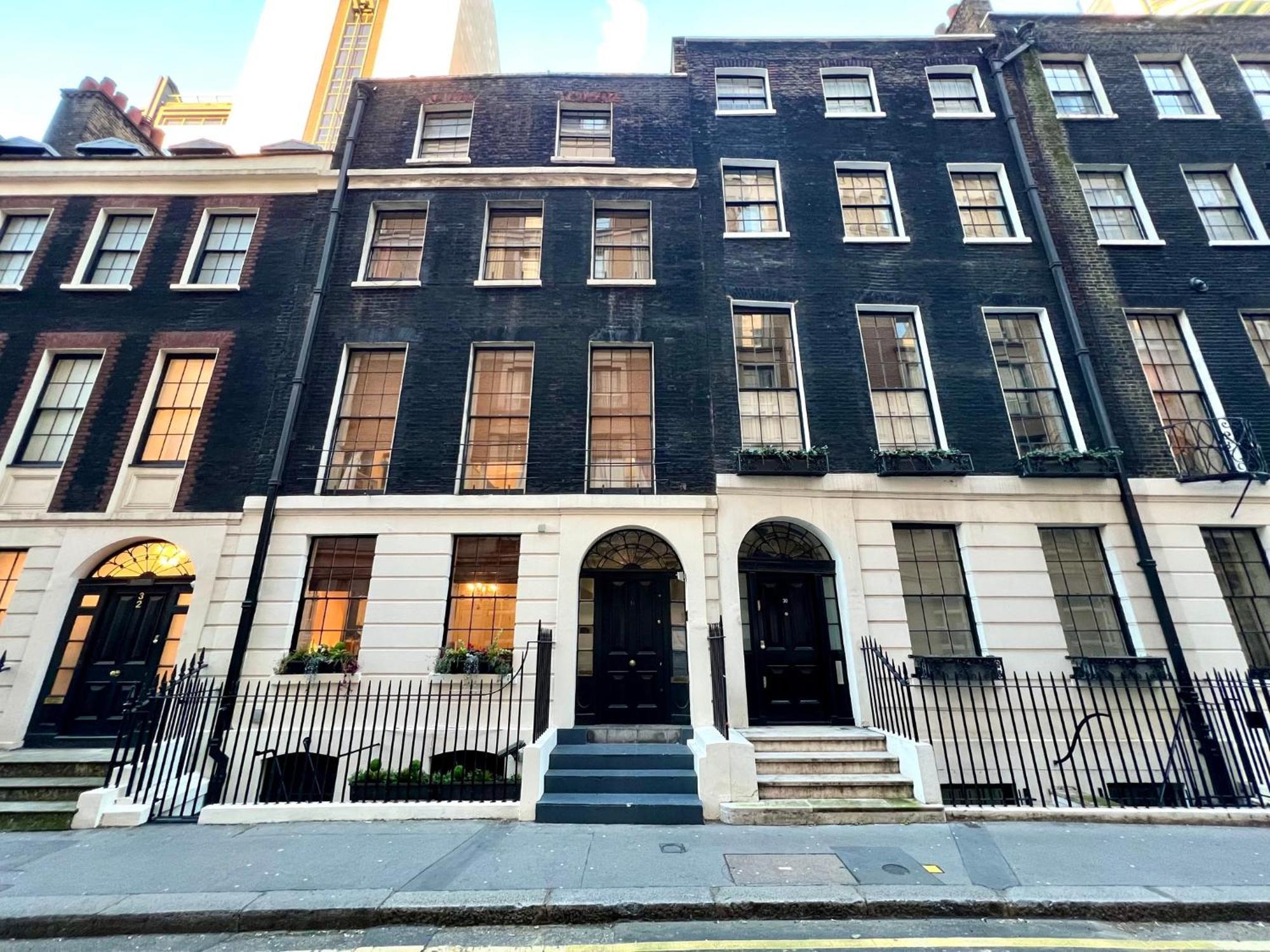 1-bed Flat Craven Street, Westminster,london, Prime Location *
